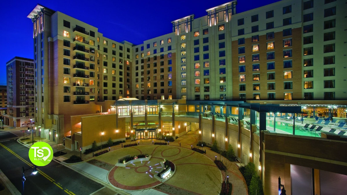 Club Wyndham National Harbor at dusk, a resort near Washington D.C.