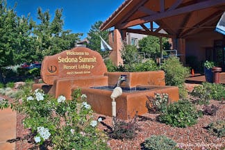 Sedona Summit Resort Sign
