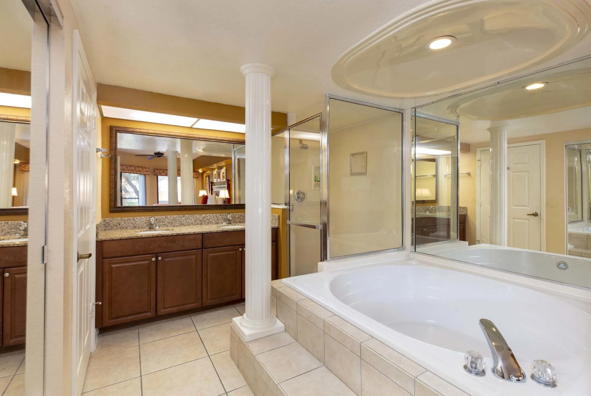 Westgate Lakes Resort And Spa Bath