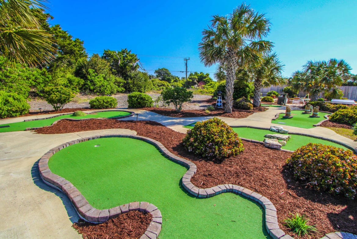 Cheapest Way to Travel in North Carolina: A Place at the Beach III — Minigolf