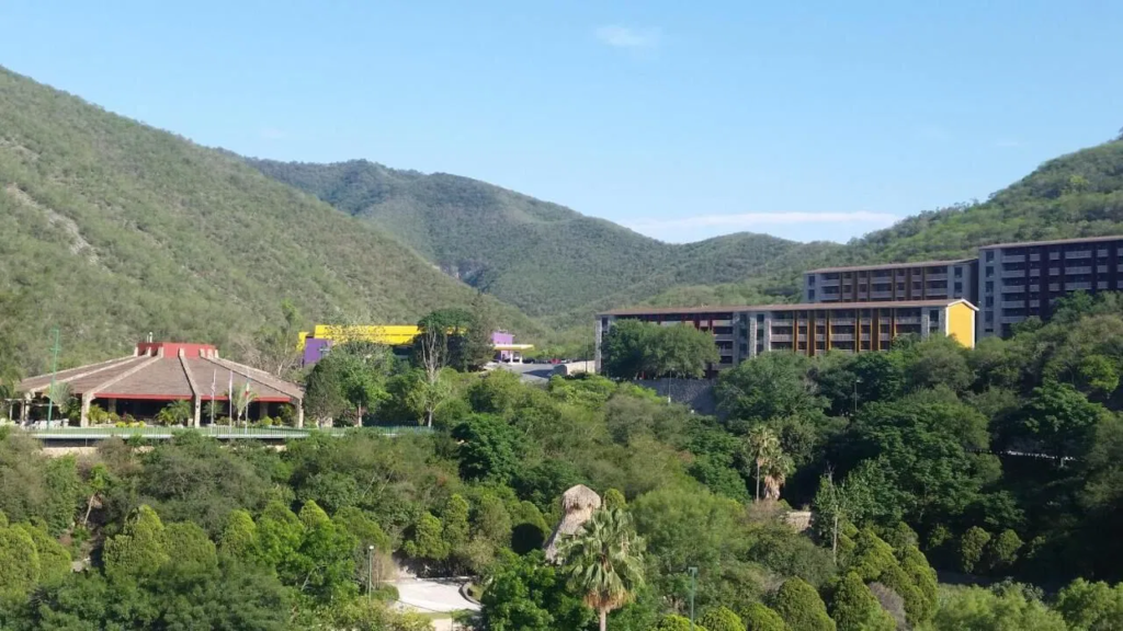 Bahia Escondida Grounds