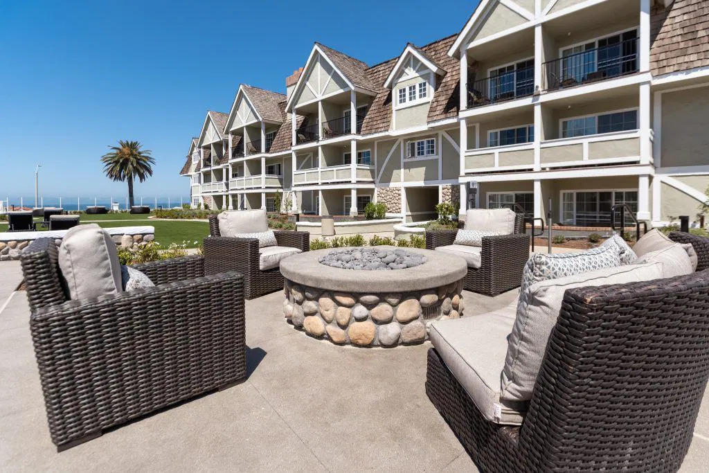 Carlsbad Inn Beach Resort firepit