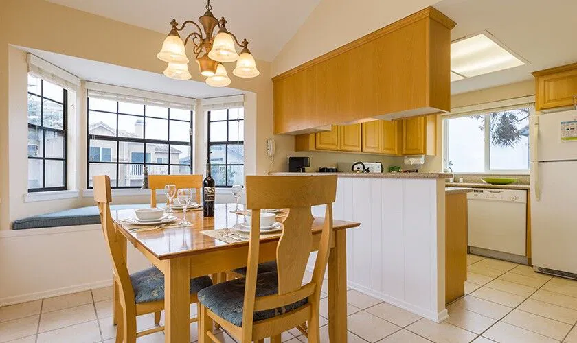 Channel Island Shores Kitchen and Dining