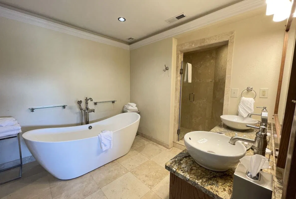 Chetola Resort Bathroom