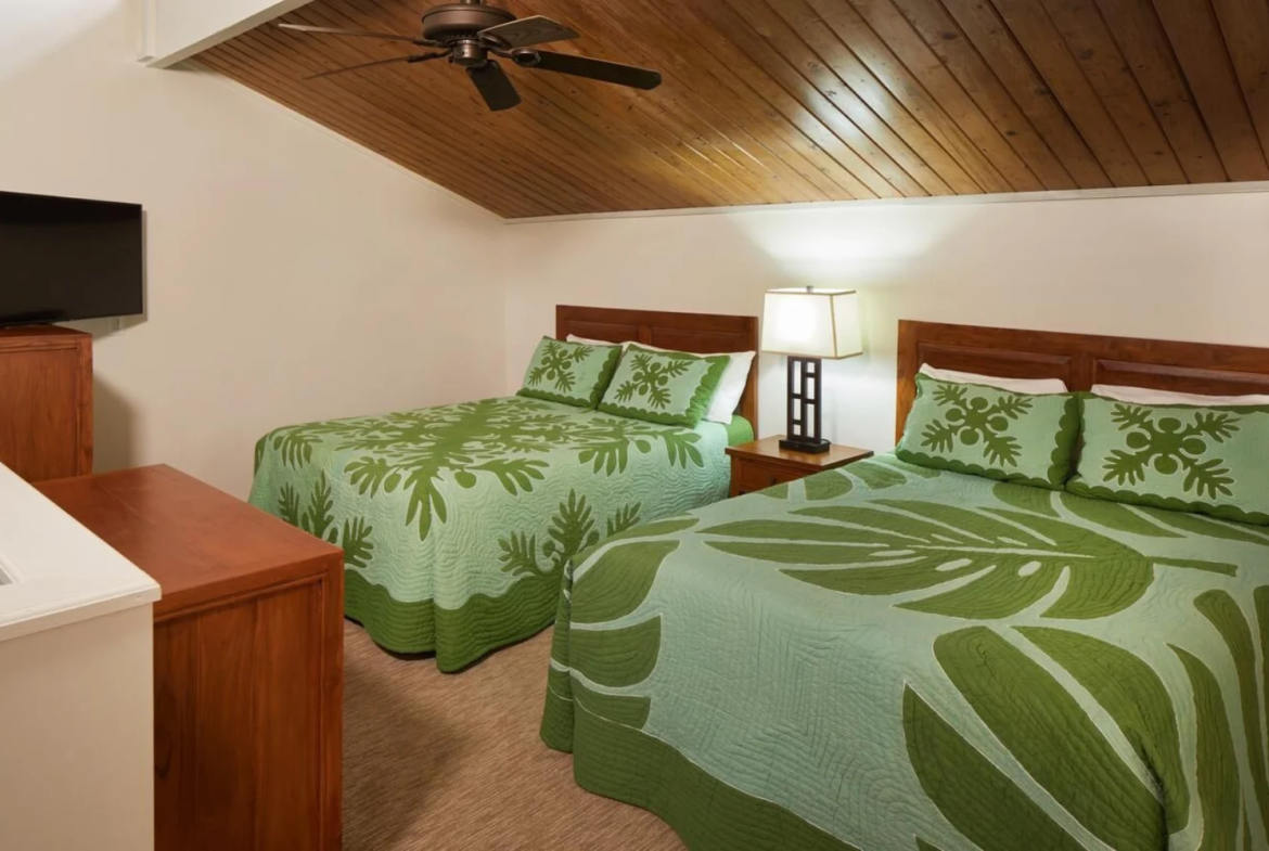 Cliffs at Princeville Bedroom