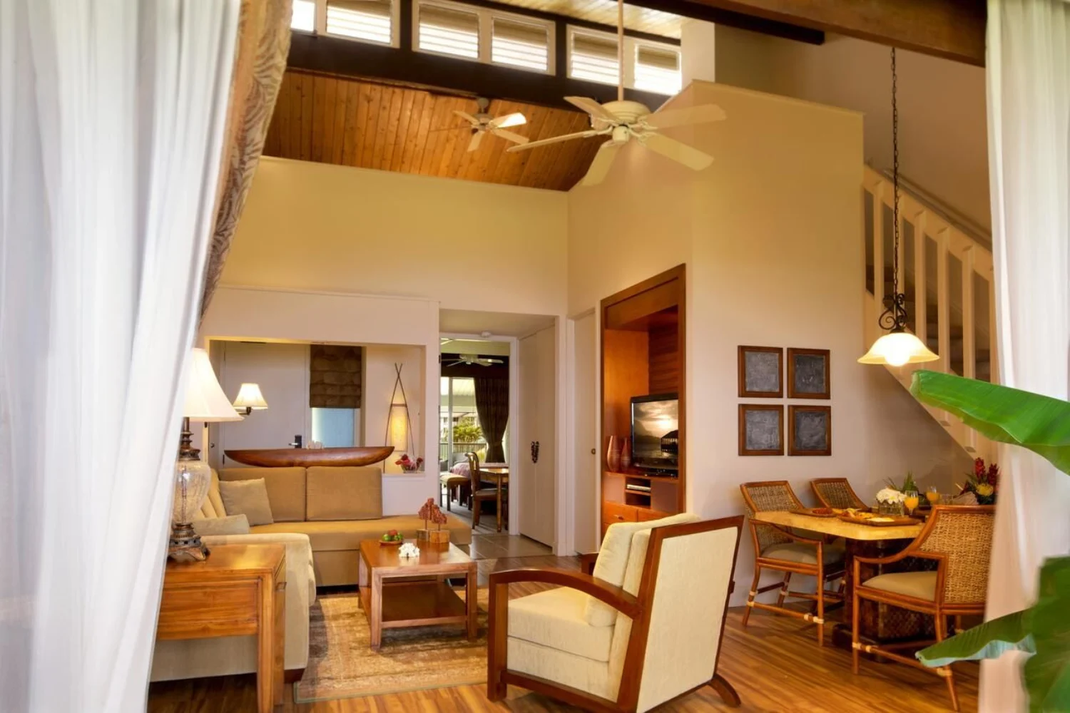 Cliffs at Princeville Living Room