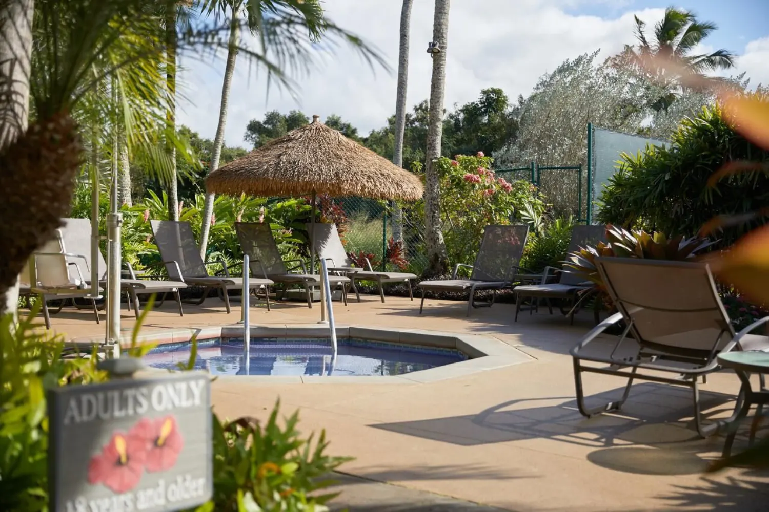 Cliffs at Princeville Pool