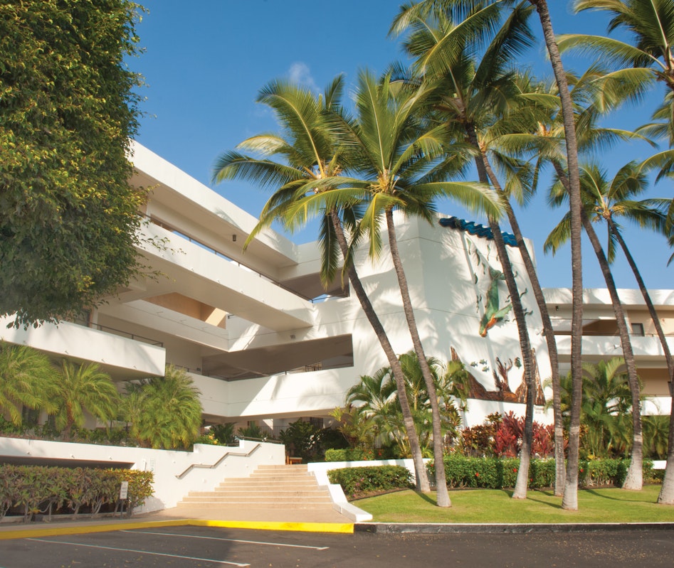 Club Wyndham Royal Sea Cliff Building