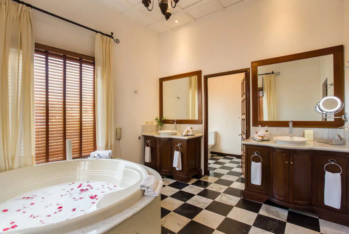 Dreams Tulum Resort & Spa Bathroom