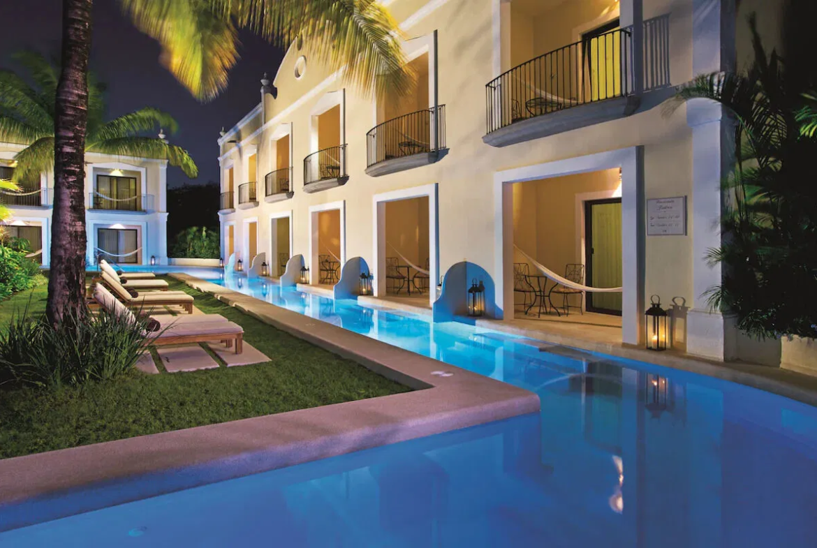 Dreams Tulum Resort & Spa Swim Up