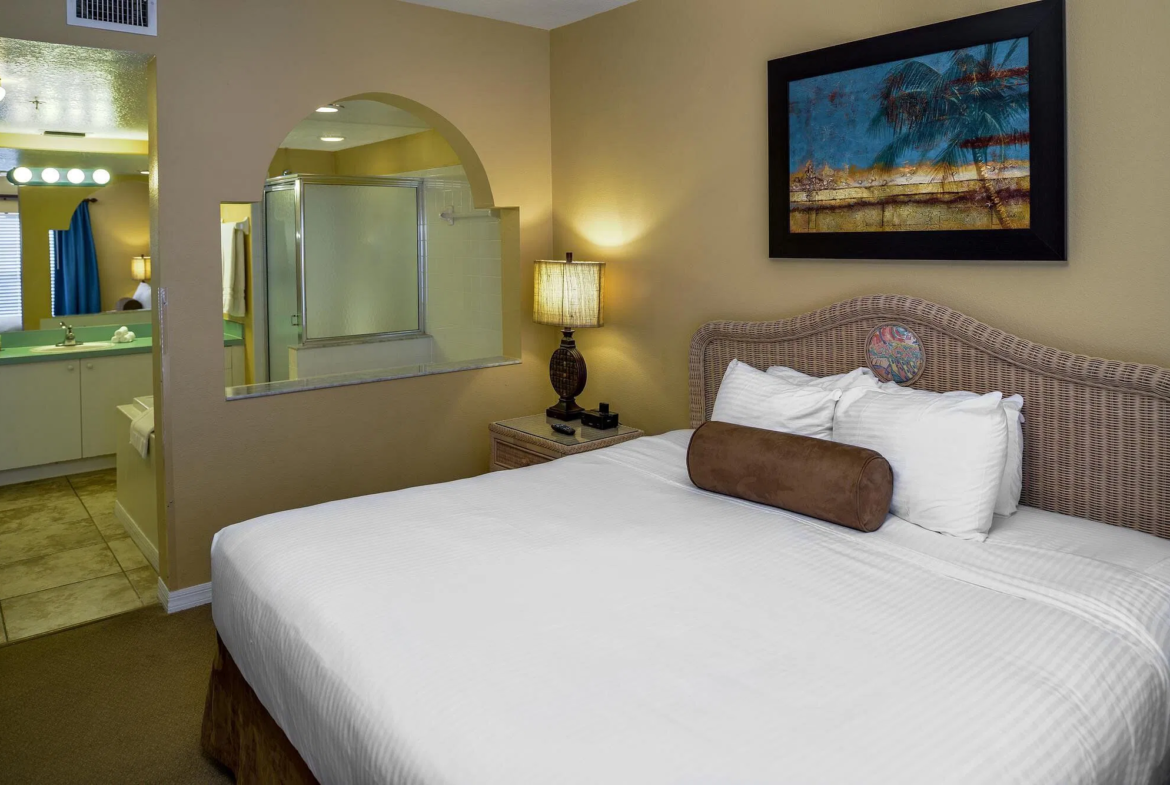 Hilton Vacation Club Aqua Sol Orlando West Bedroom