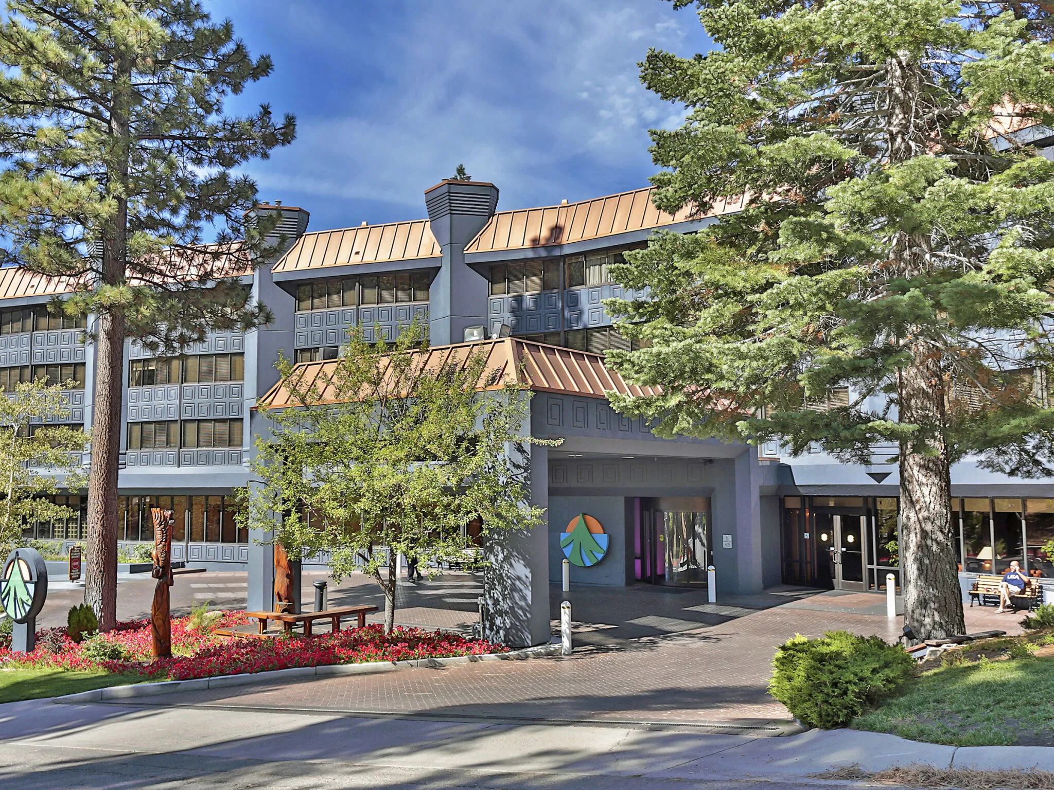 Hilton Vacation Club Tahoe Seasons Front
