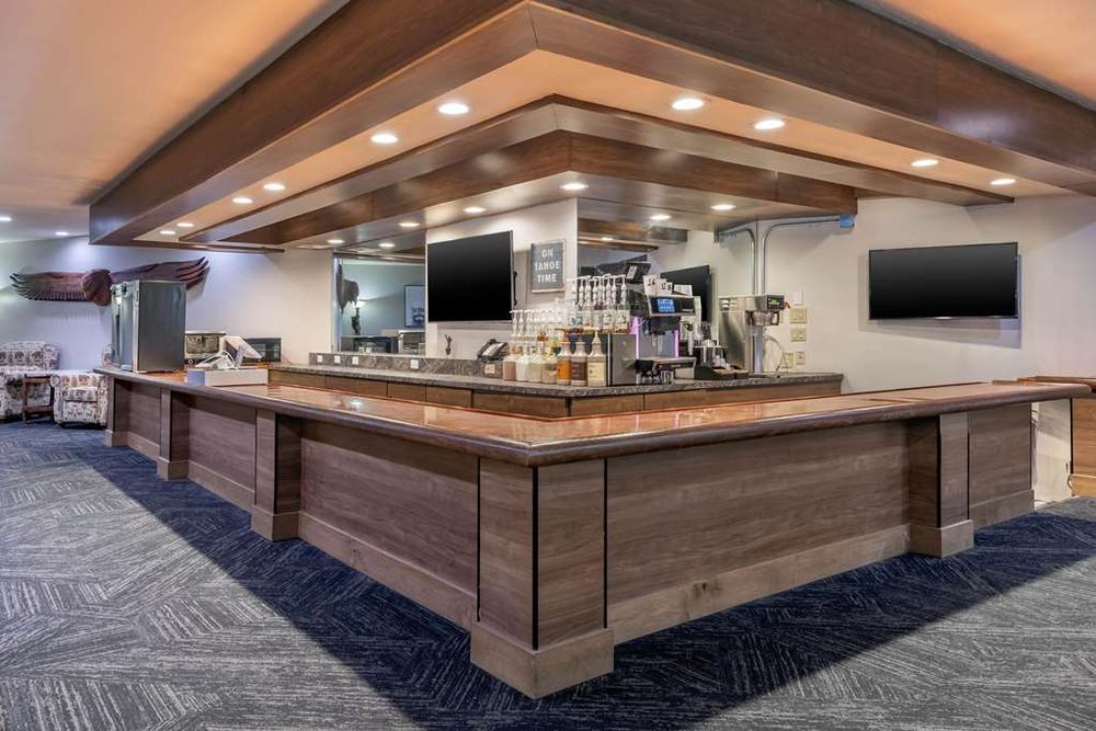 Hotel Bar