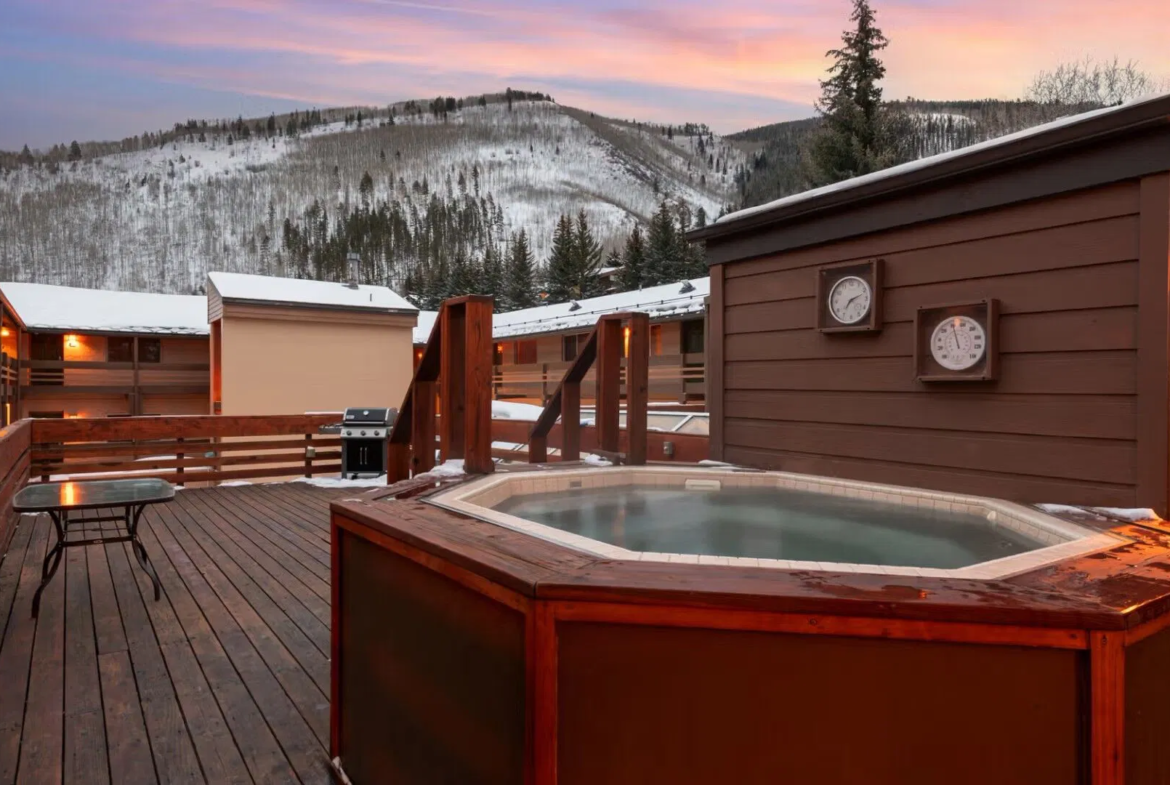 Hot Tub at Eagle Point