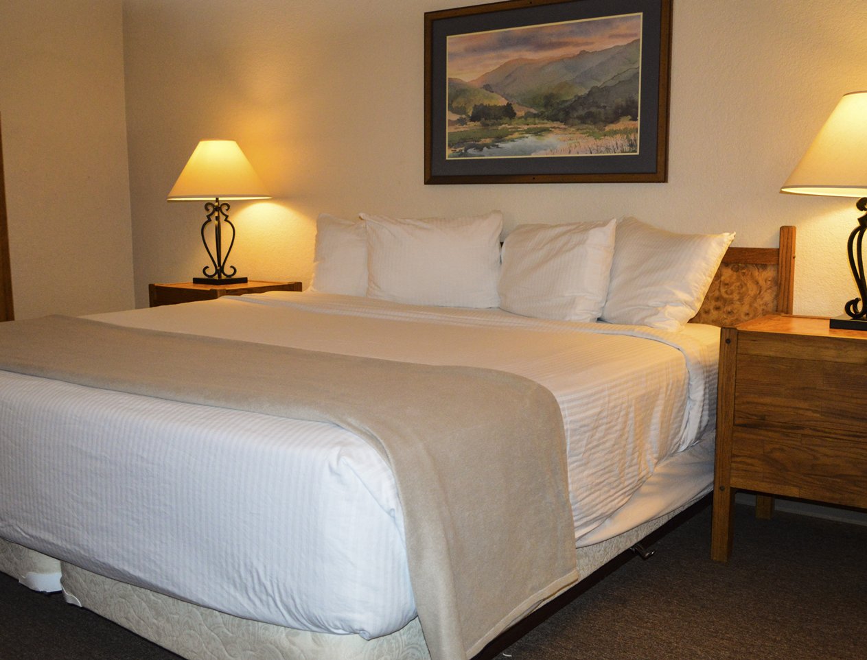 Inn At Silvercreek Bedroom