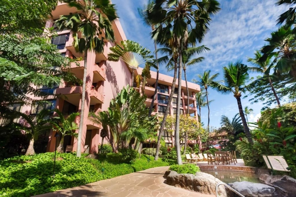 Vacation Resorts International: Kahana Falls