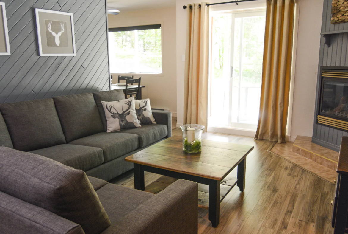 La Voliere Du Mont-Tremblant Living Area