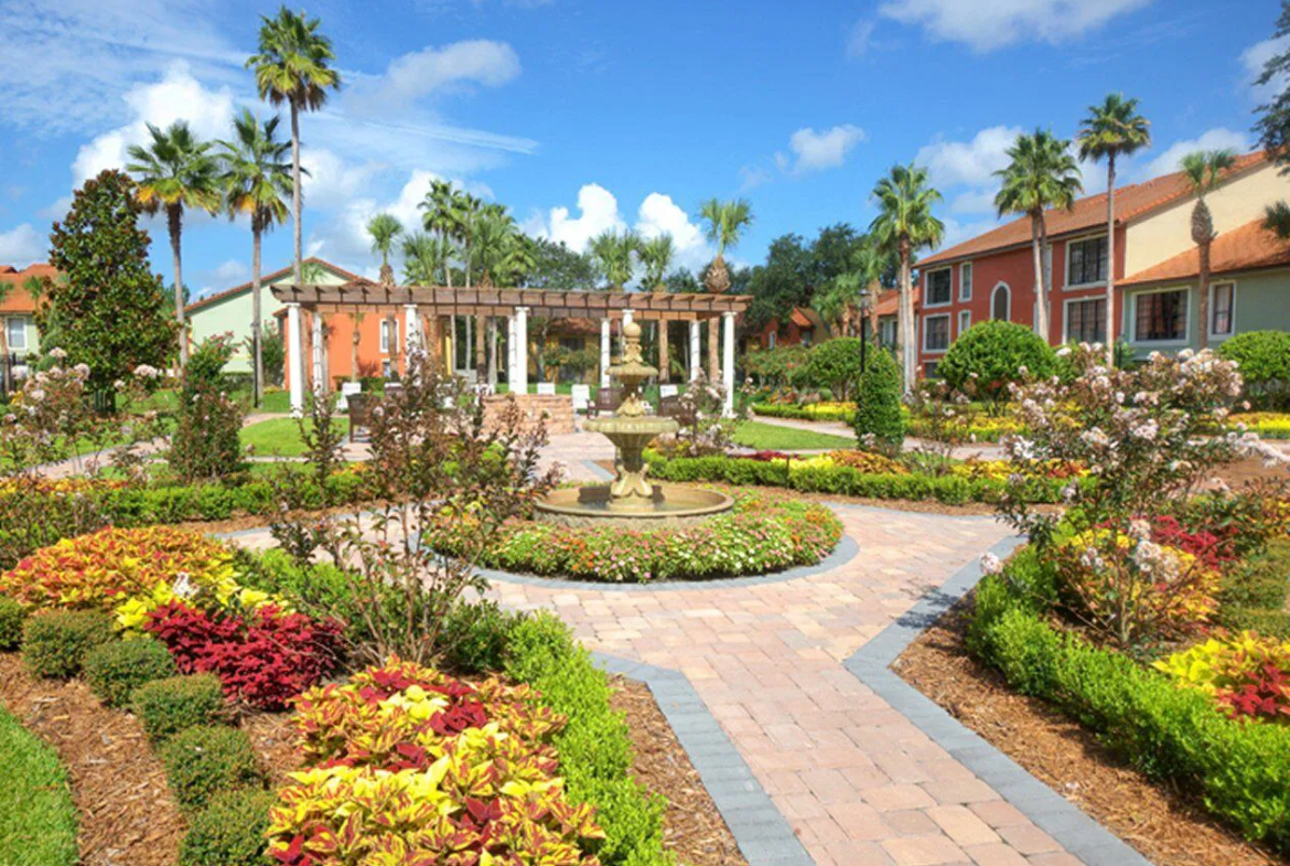 Legacy Vacation Club Orlando – Spas Courtyard
