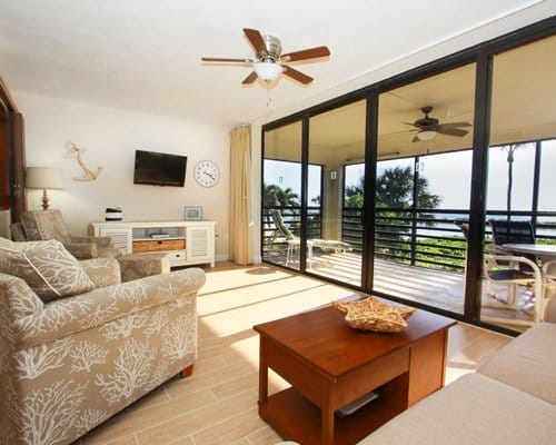 mariners boathouse and beach resort