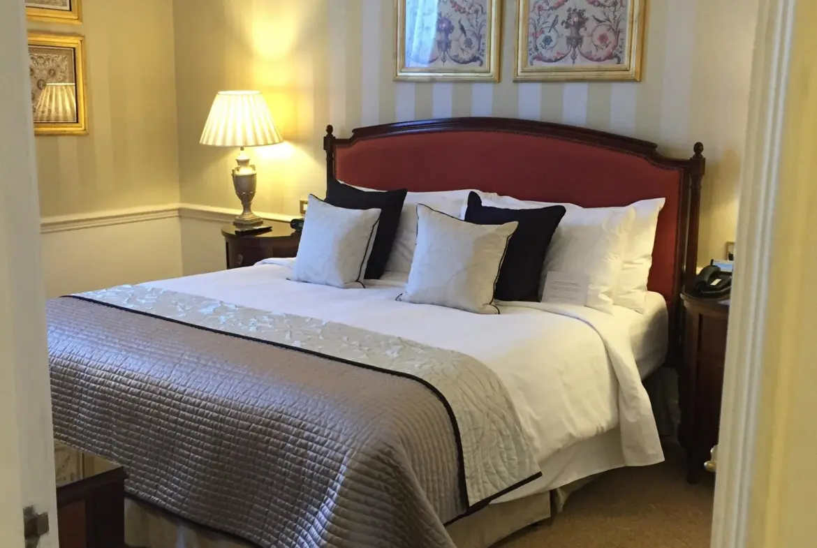 King Bed