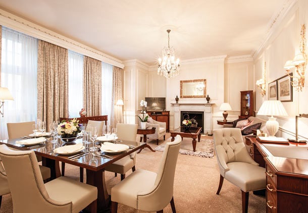Suite Dining