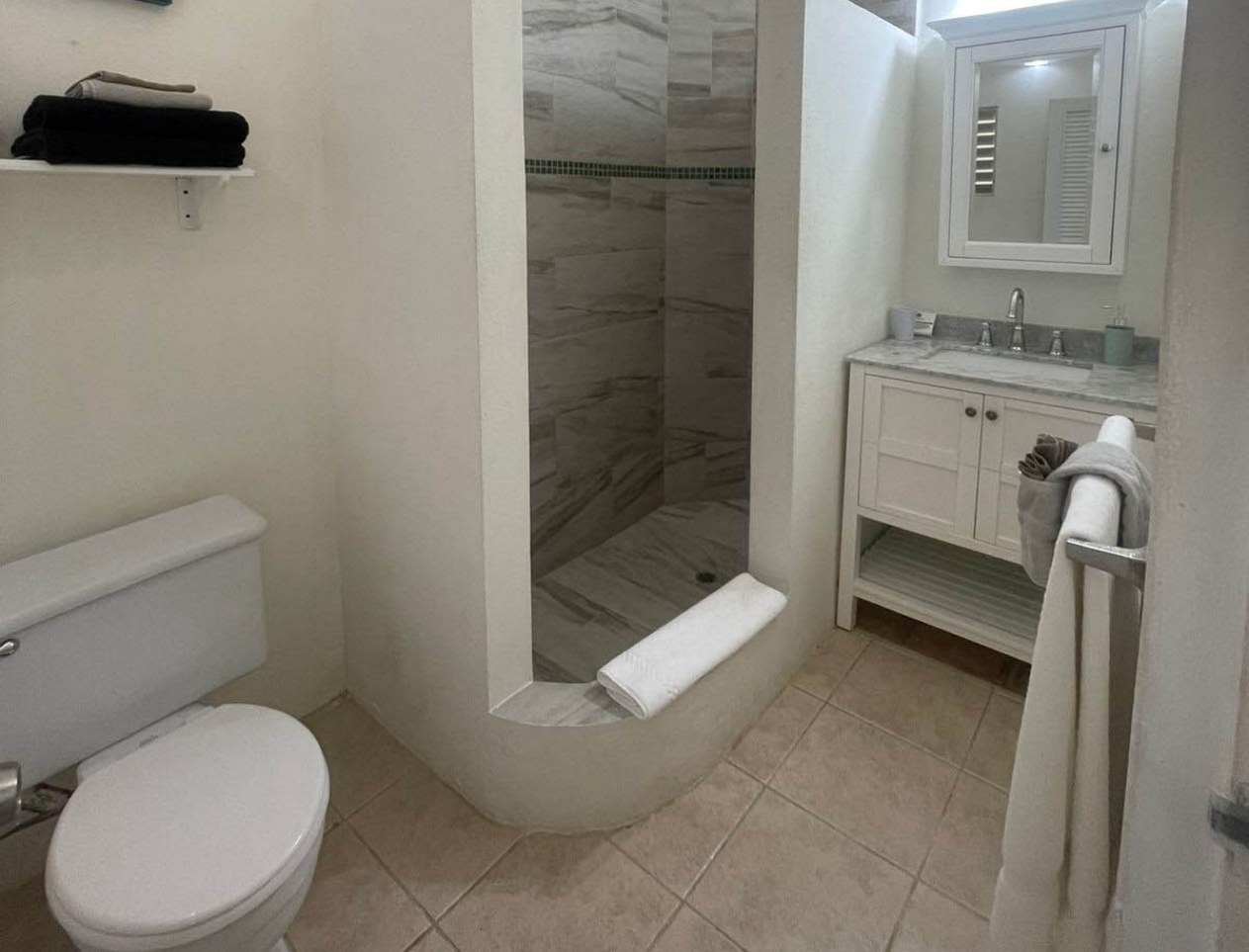Oasis Marigot Bathroom