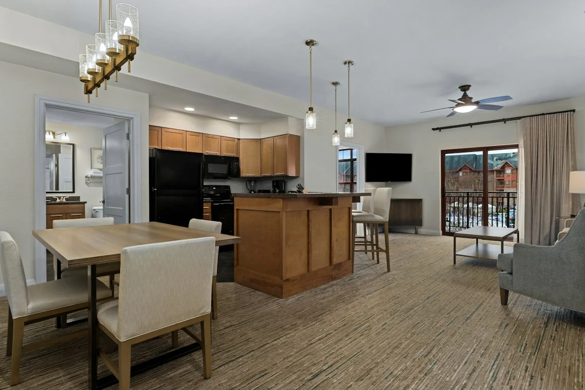 One Bedroom Deluxe Kitchen Dining Club Wyndham Great SmokiesLodge