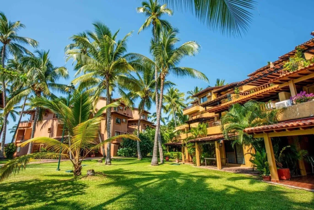 Mexico Spring Break Destinations: Park Royal Los Tules Puerto Vallarta