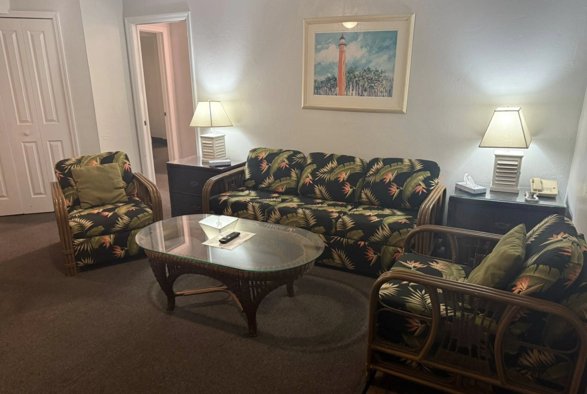 Plantation Island Living Room