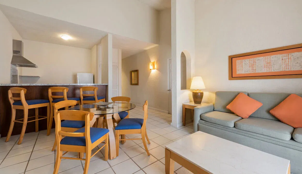 Los Cabos Living and Dining