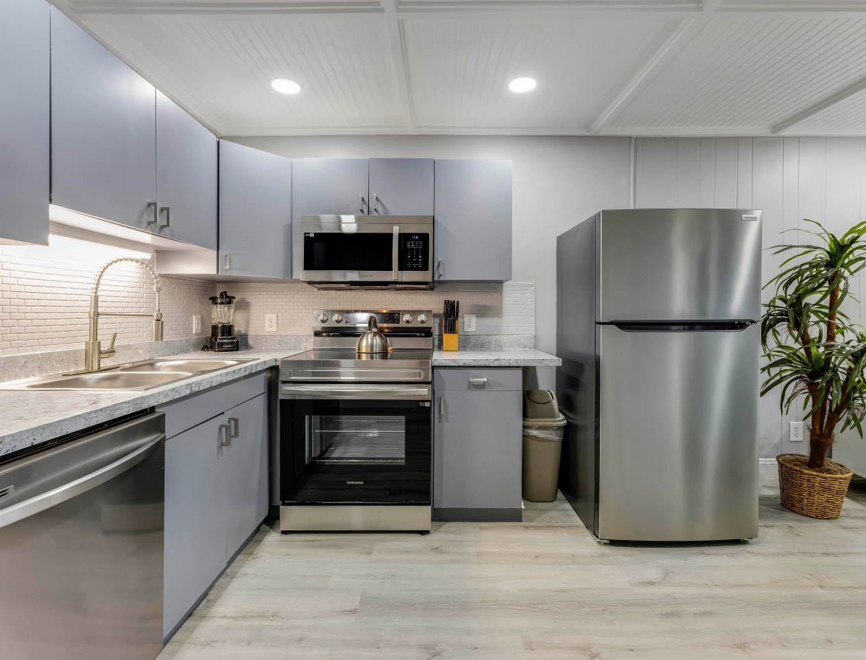 Sand Shares Resort Full Kitchen