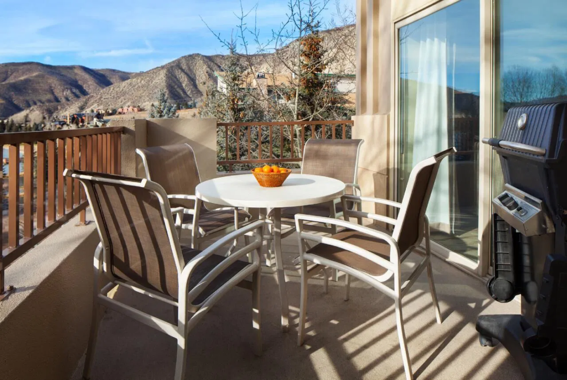 Sheraton Lakeside Terrace Villas at Mountain Vista Outdoor Patio