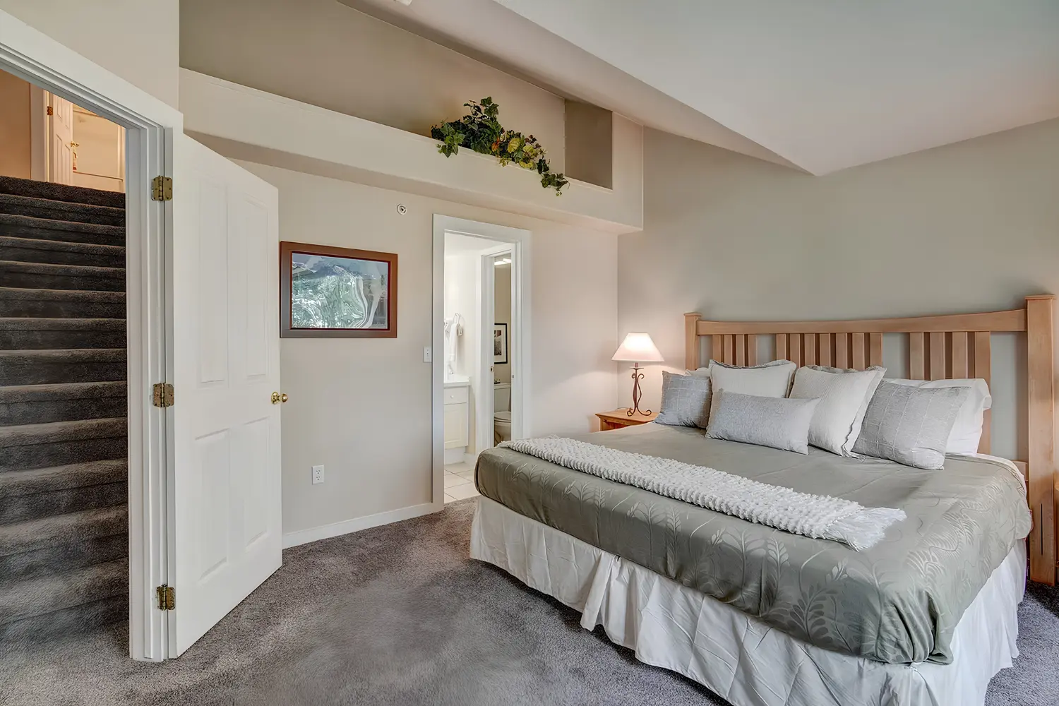 Swan Mountain Resort Bedroom