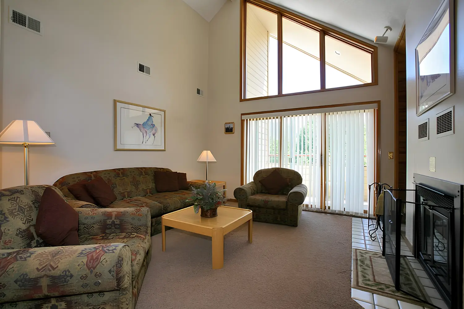 Swan Mountain Resort Living Room