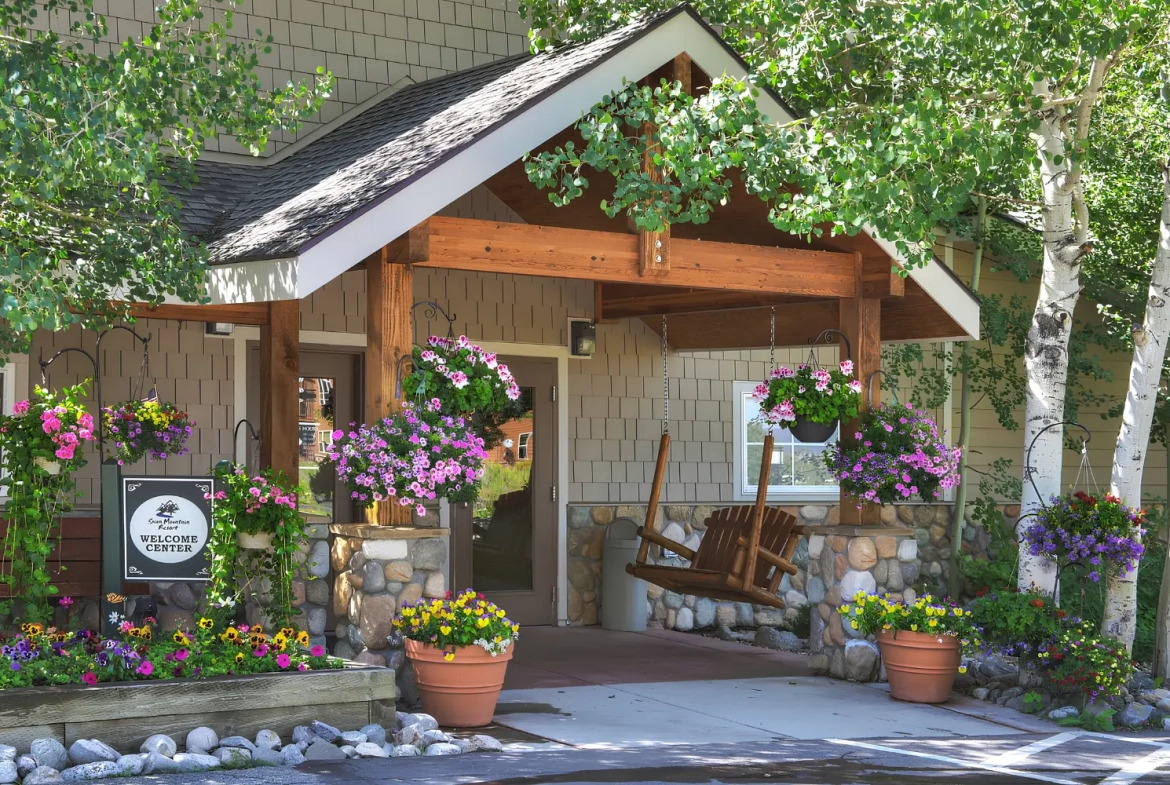 Swan Mountain Resort Office