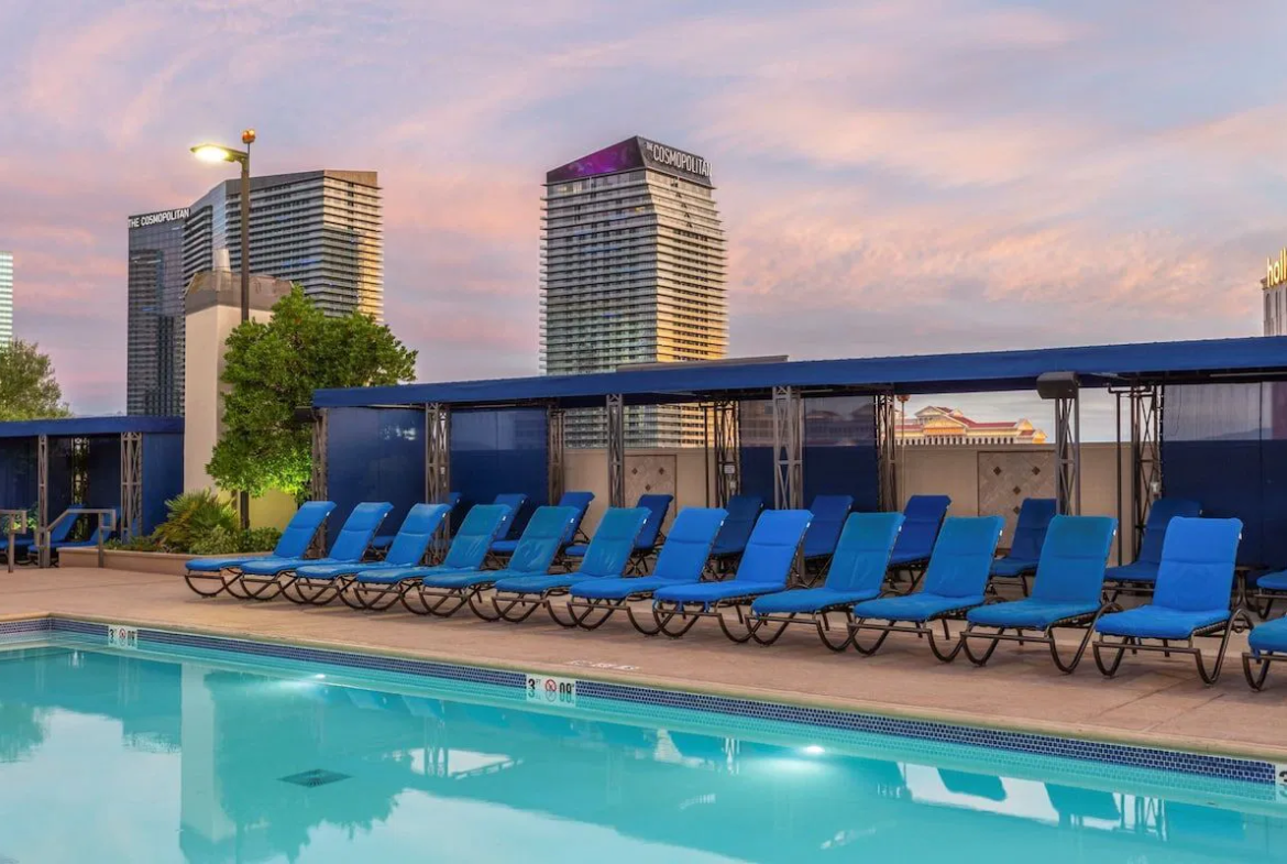Villas At Polo Towers, A Diamond Resort Swimming Pool