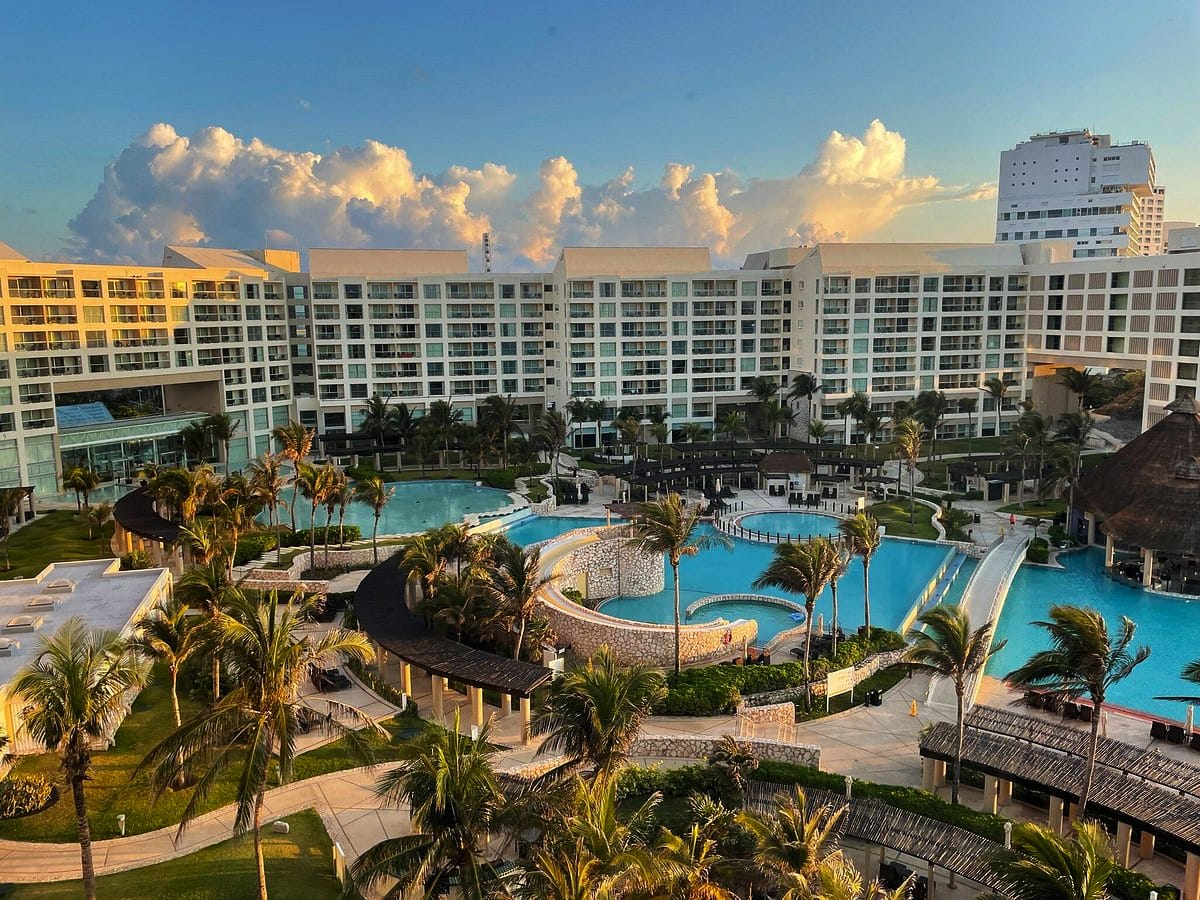 Westin Lagunamar Ocean Resort Pool