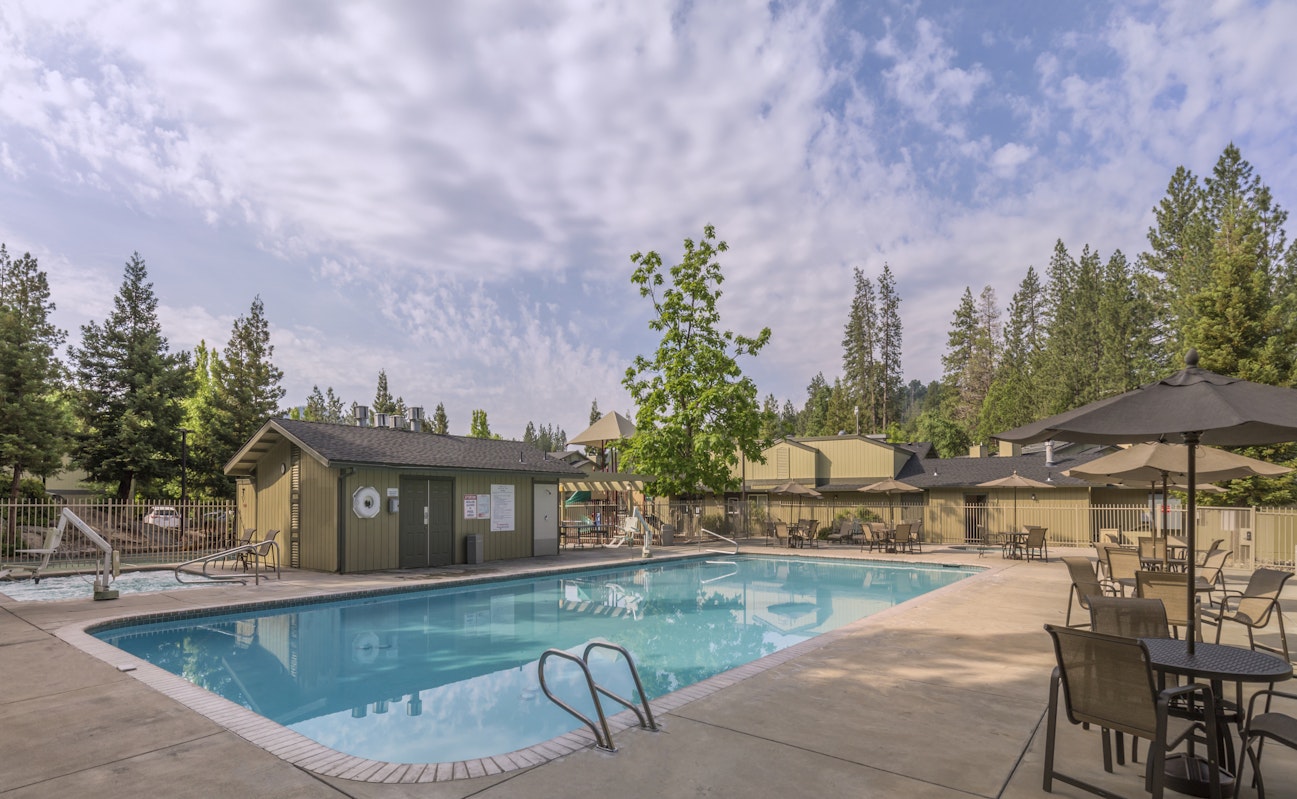 Worldmark Yosemite Bass Lake Pool