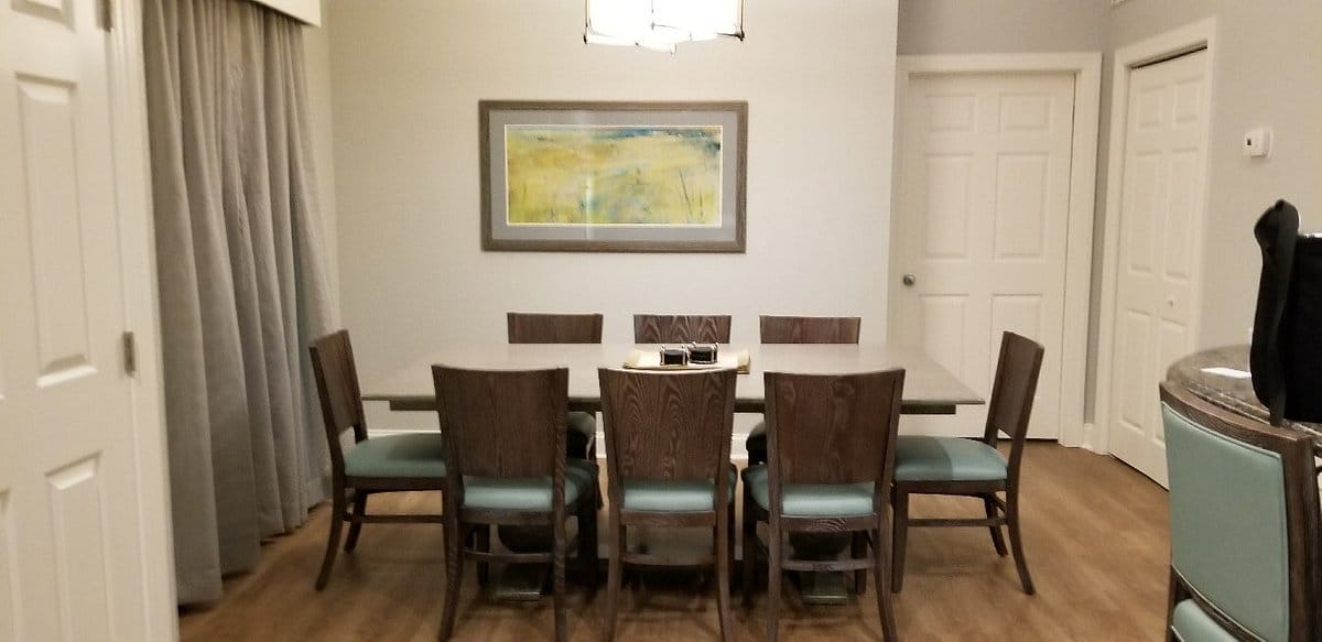 Wyndham At The Cottages dining