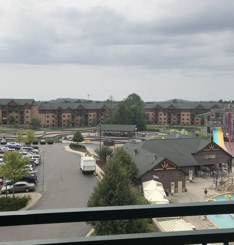 Wyndham Vacation Resorts At Glacier Canyon balcony