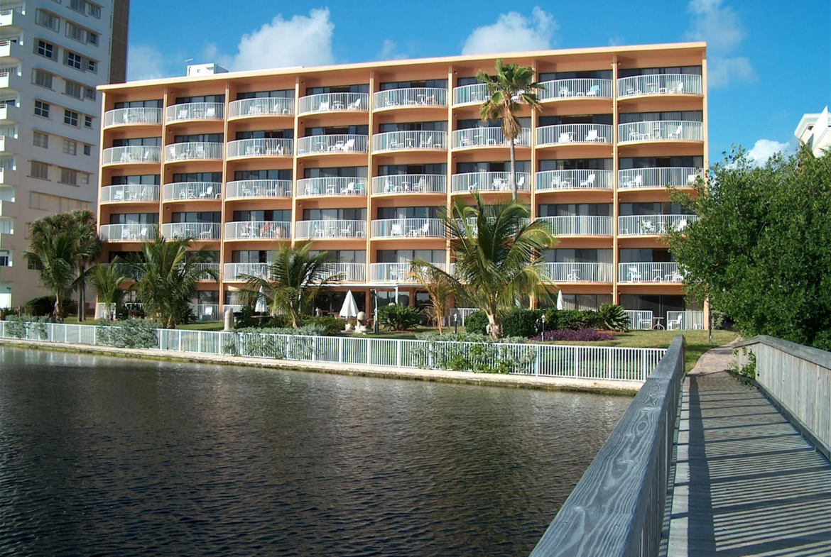 Canada House Beach Club