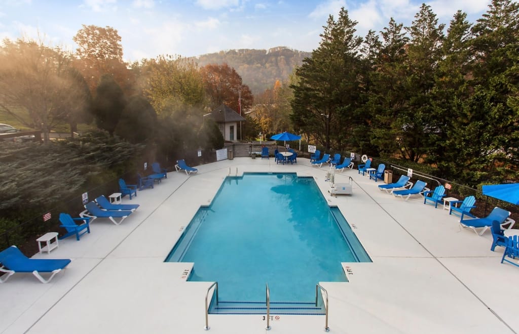 Outdoor pool at Laurel Crest, a Hilton Vacation Club