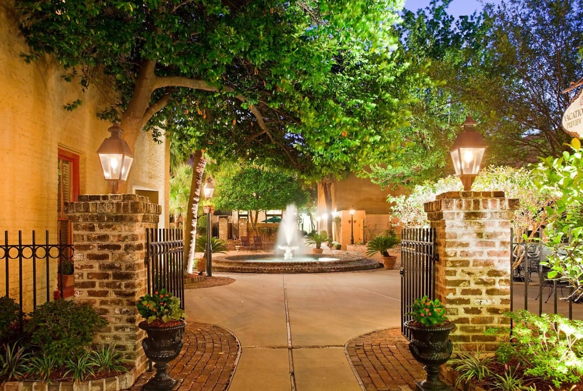 Lodge Alley Inn, A Bluegreen Resort WIth Complete Offering Terms