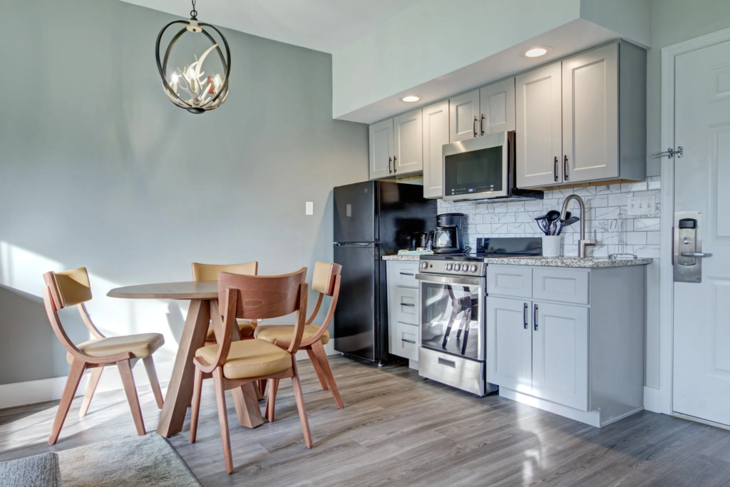 Kitchen and dining area in a villa at Pocono Mountain Villas