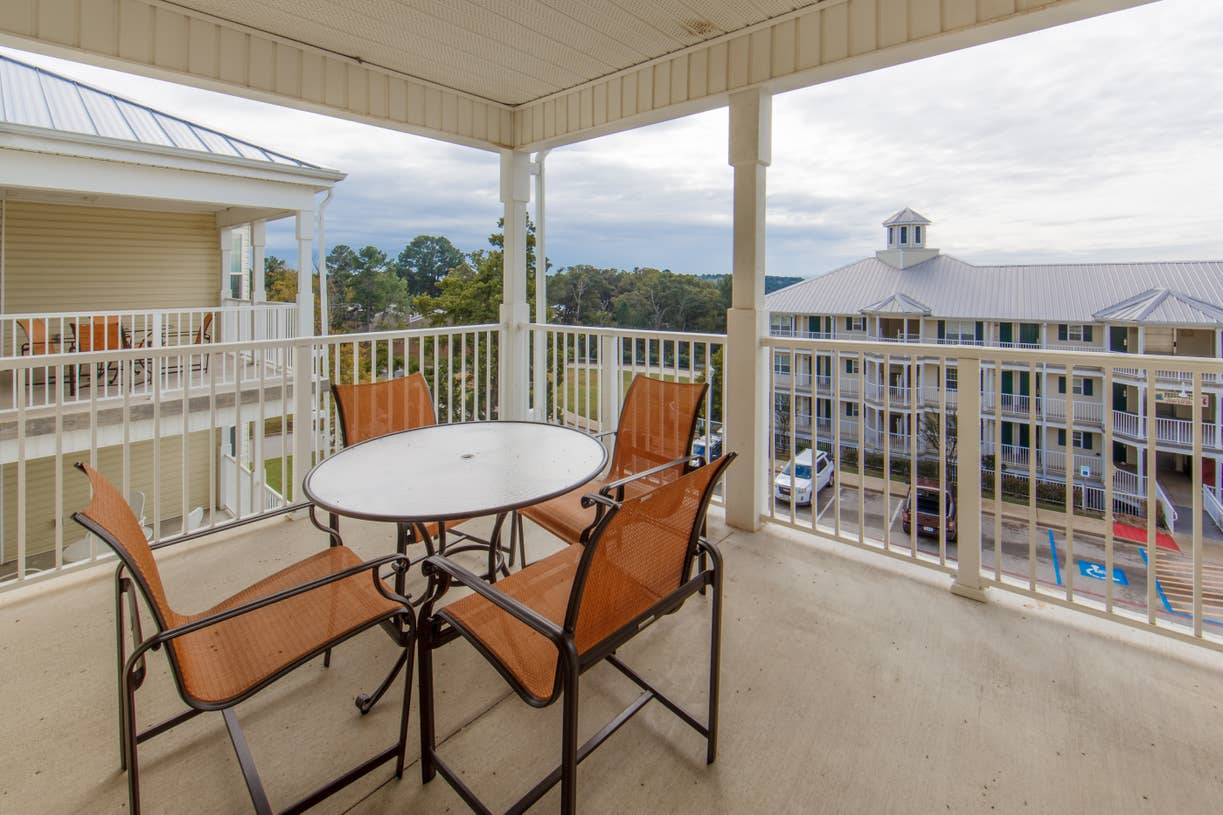 Holiday Inn Club Vacations Villages Resort at Lake Palestine Trust Points Balcony