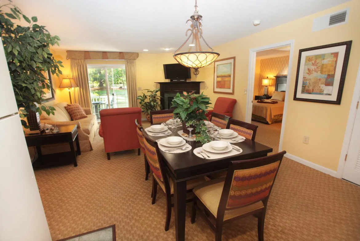 Vacation Village at Williamsburg Villa Living and Dining