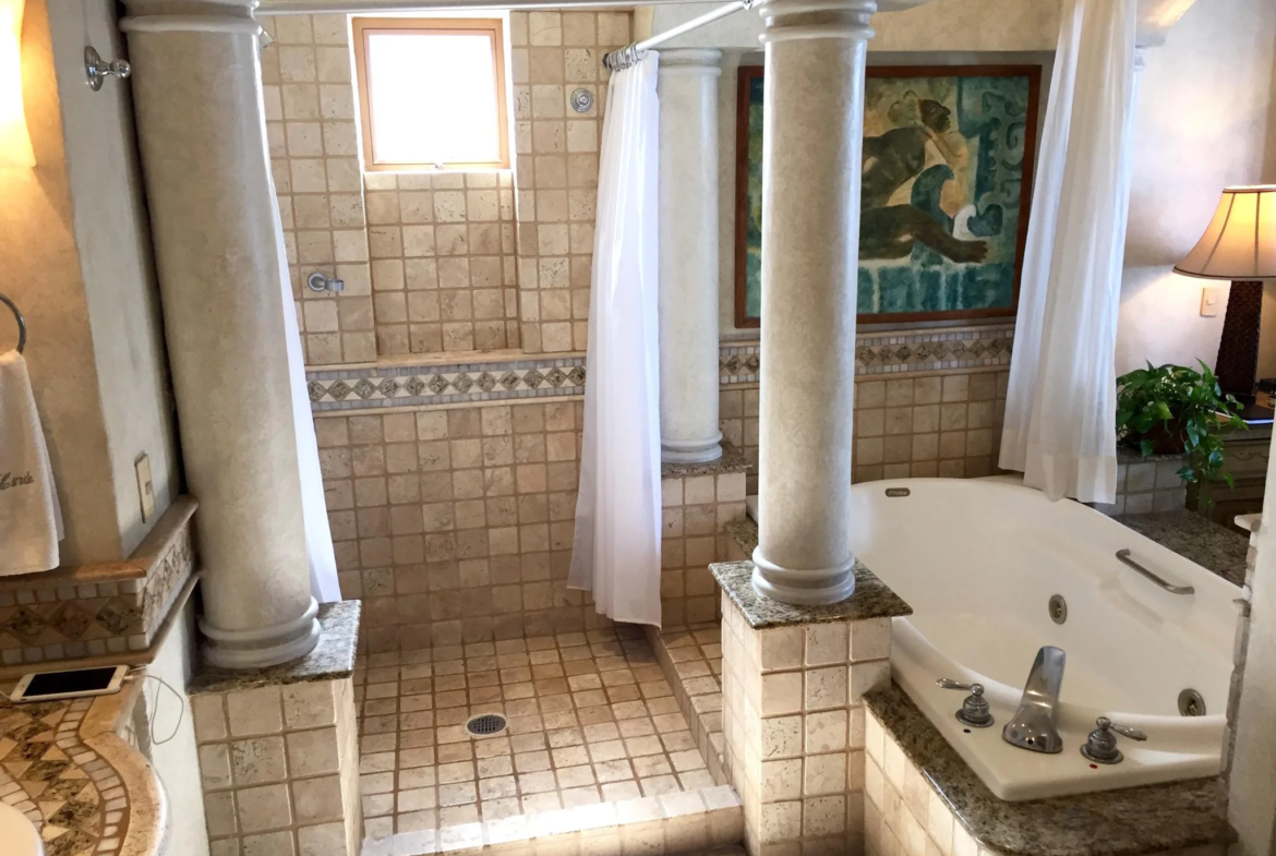 Vacation Internationale Vallarta Torre Bathroom