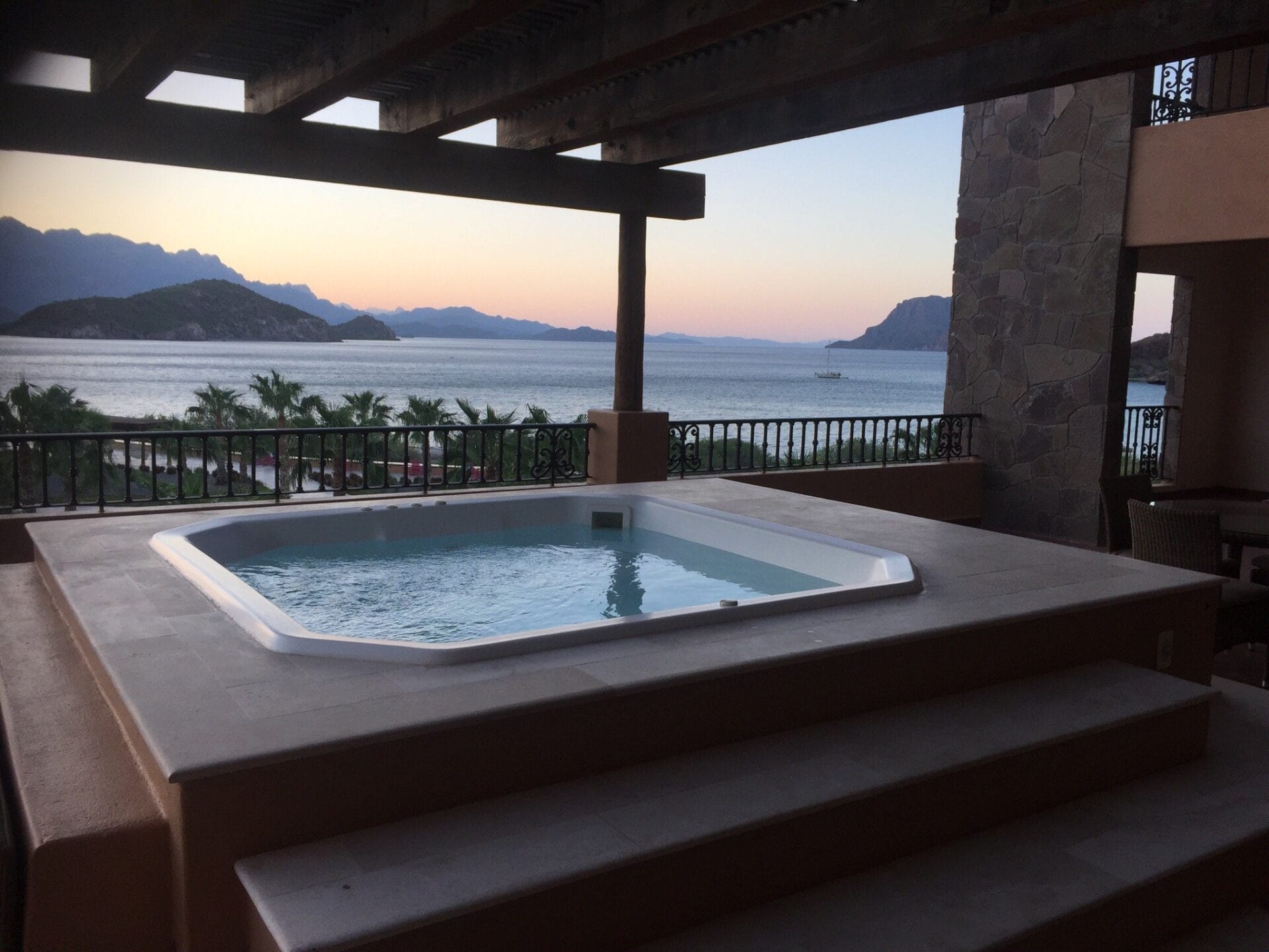 Villa del palmar loreto hot tub