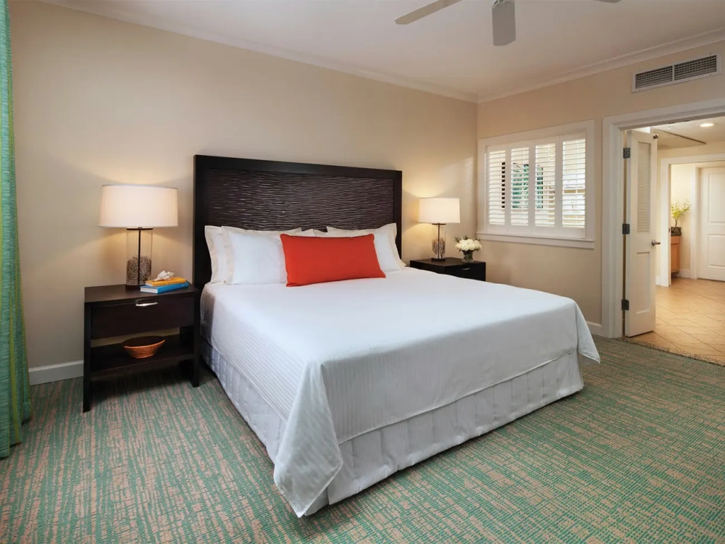 Harborside Resort at Atlantis Bedroom: A Bahamas Luxury Resort
