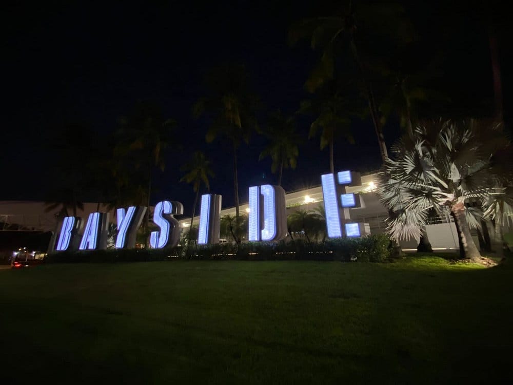 Bayside Marketplace sign lit up after dark, one of the things to do in Miami at night